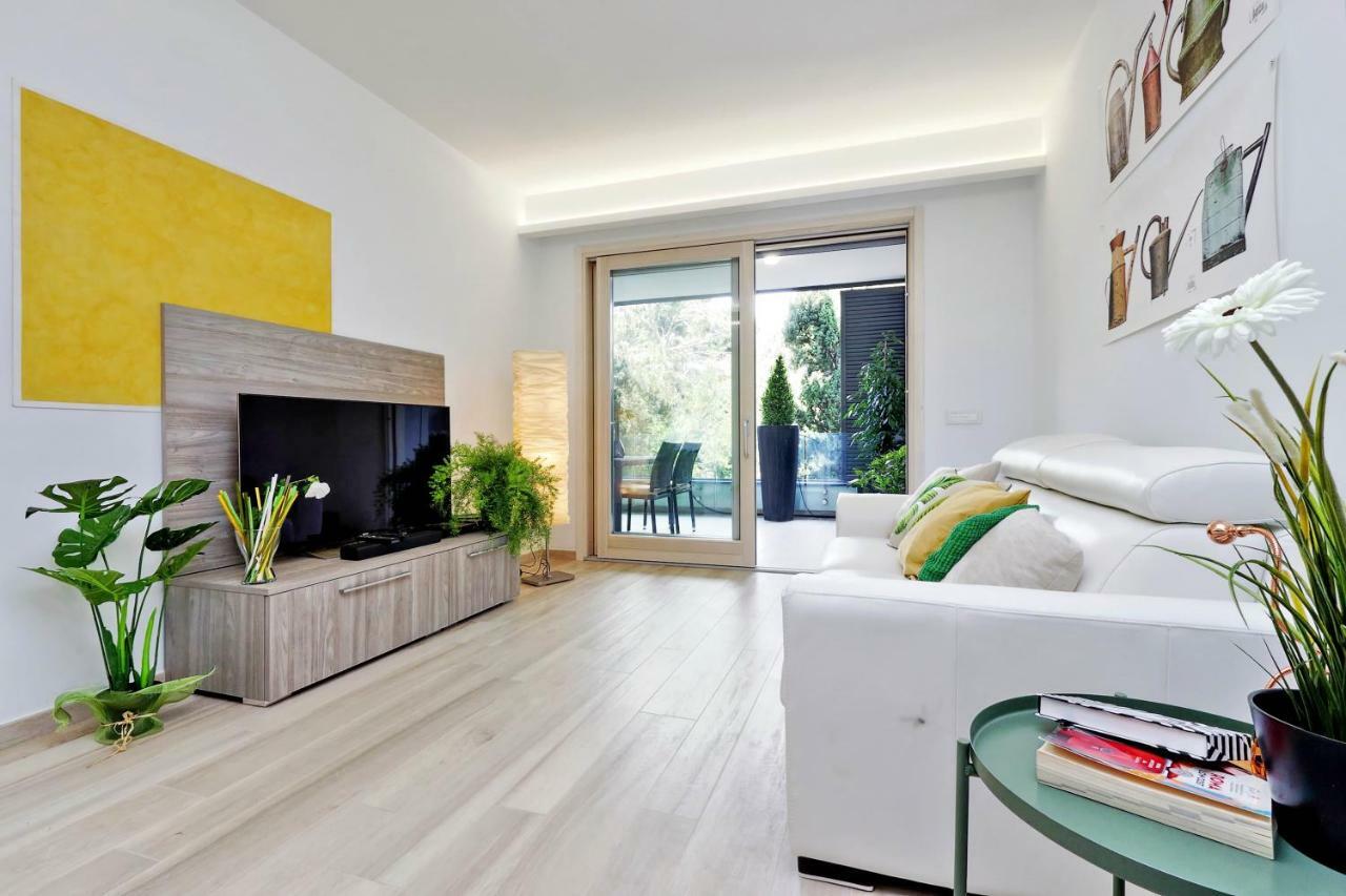 Green Terraced Apartment. 3 Stops From Colosseum מראה חיצוני תמונה